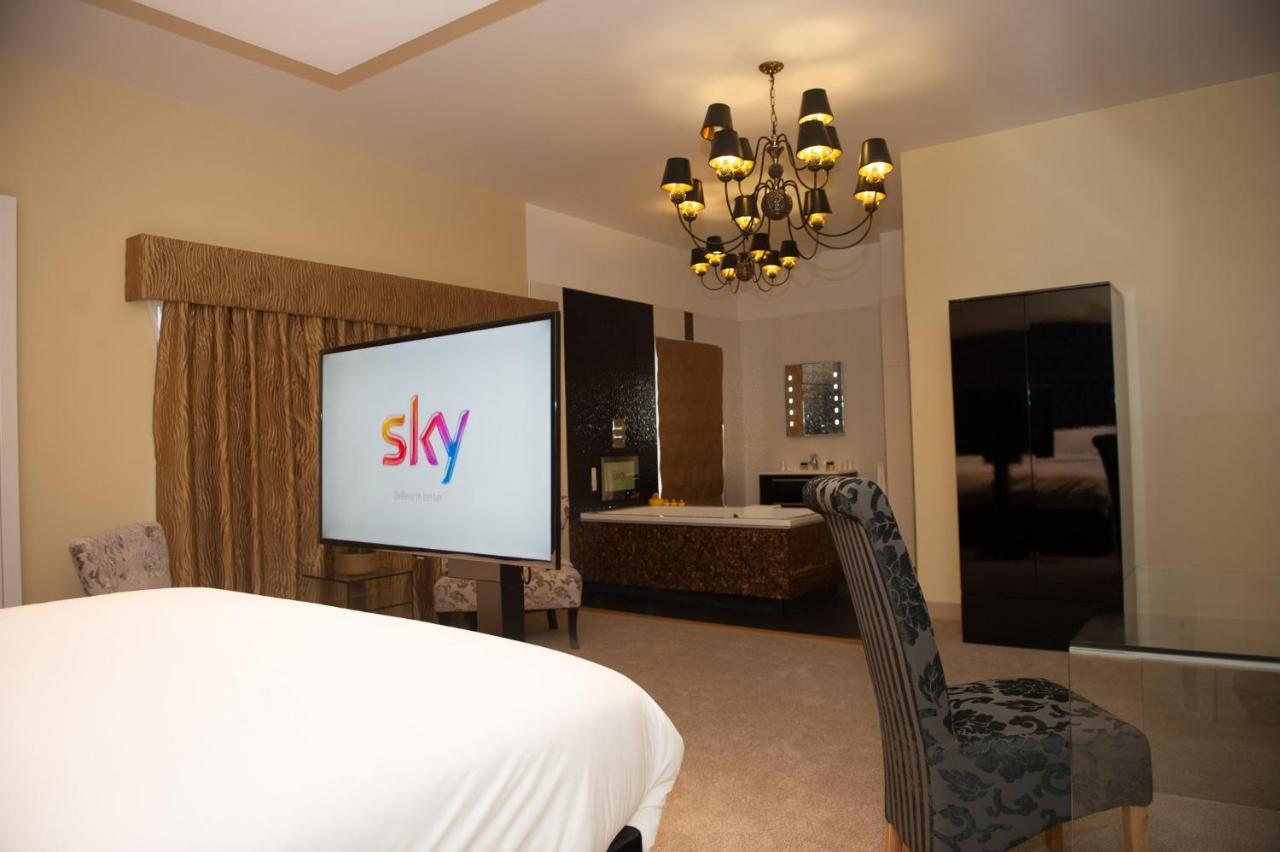 Hotel Forty One Driffield Bagian luar foto