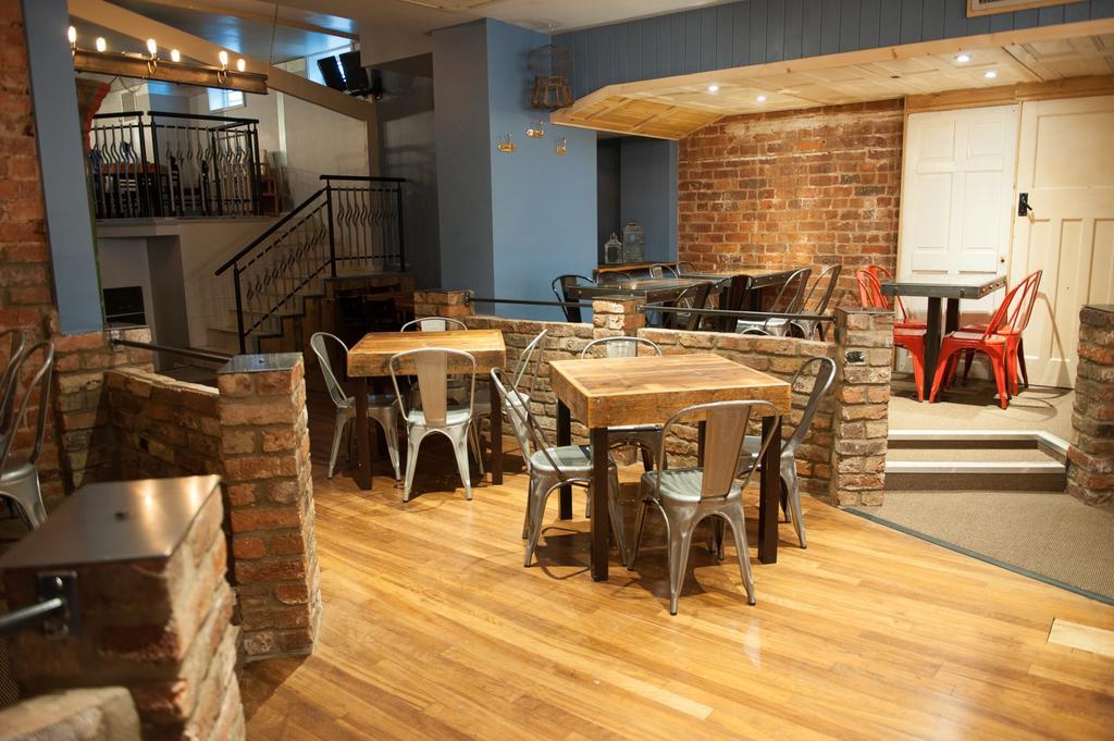 Hotel Forty One Driffield Bagian luar foto