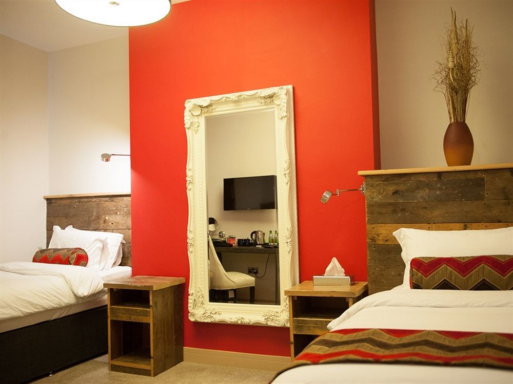 Hotel Forty One Driffield Bagian luar foto